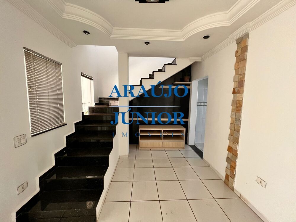 Casa, 3 quartos, 132 m² - Foto 2