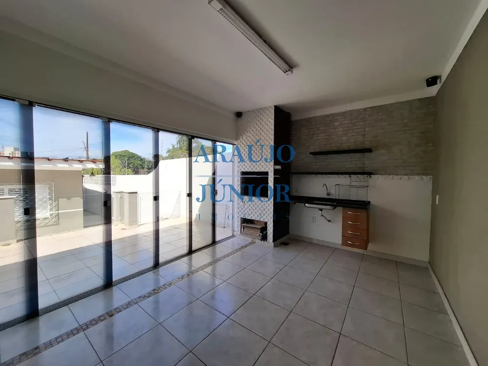 Casa, 3 quartos, 197 m² - Foto 1