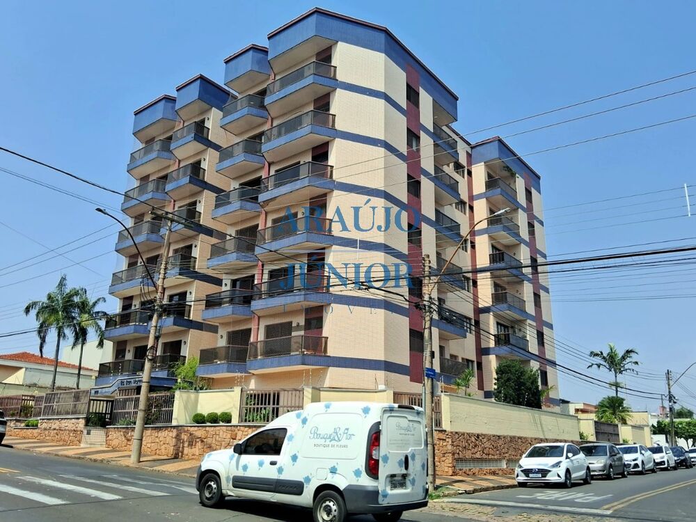 Apartamento à venda com 3 quartos, 137m² - Foto 35