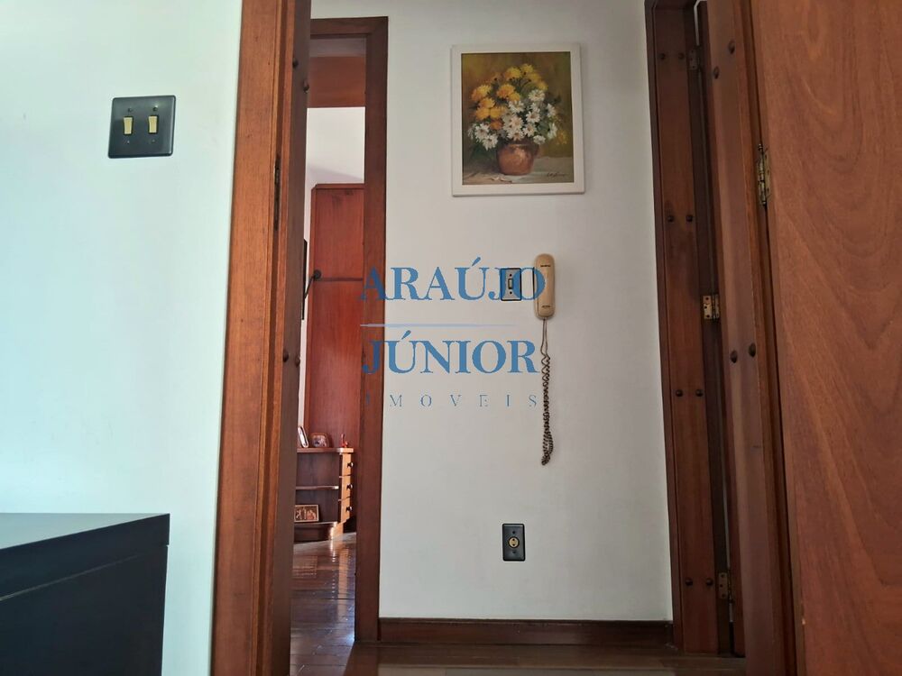 Apartamento à venda com 3 quartos, 137m² - Foto 6