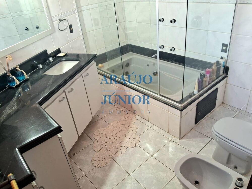 Apartamento à venda com 3 quartos, 137m² - Foto 27