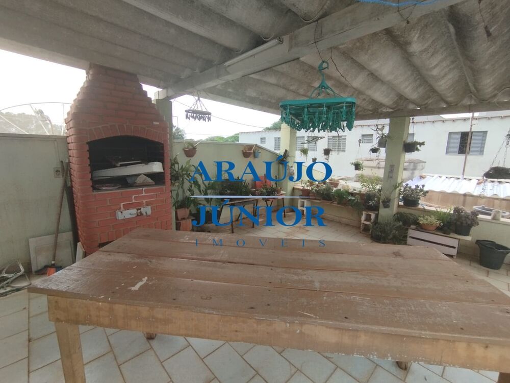 Casa, 6 quartos, 77 m² - Foto 4