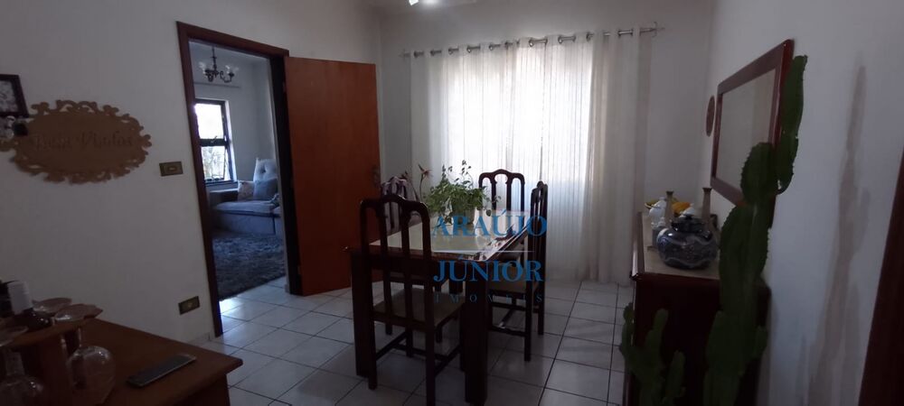 Casa, 3 quartos, 133 m² - Foto 2