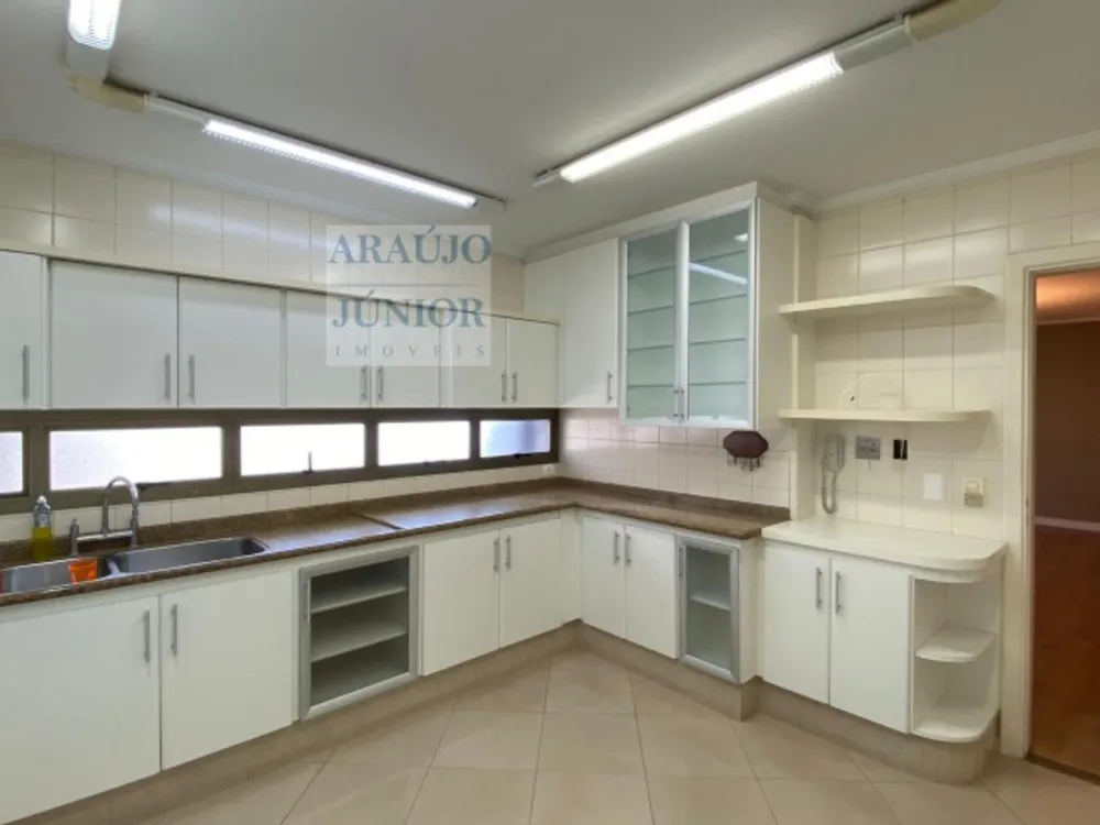 Apartamento, 3 quartos, 270 m² - Foto 2