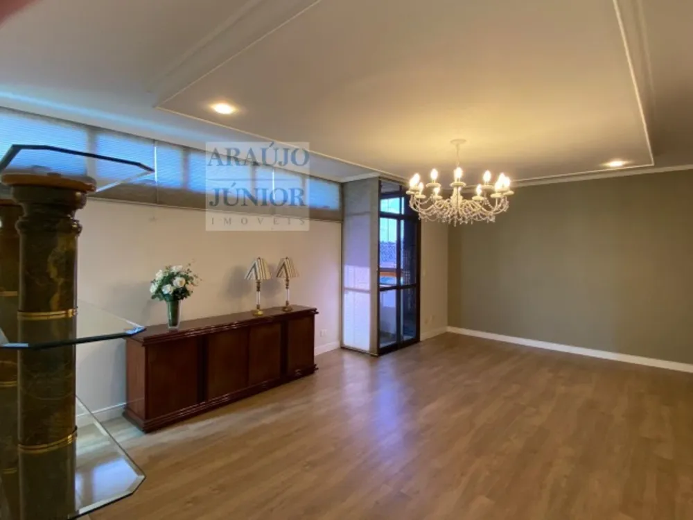 Apartamento, 3 quartos, 270 m² - Foto 1