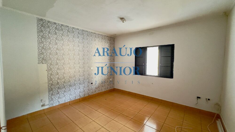 Casa à venda com 2 quartos, 219m² - Foto 7