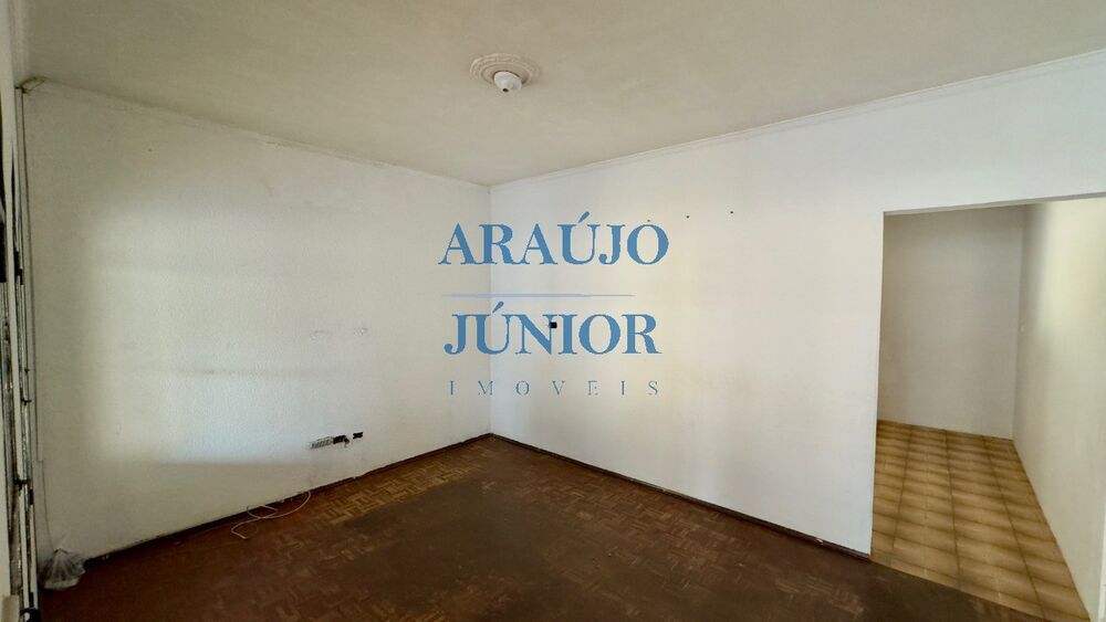 Casa à venda com 2 quartos, 219m² - Foto 3