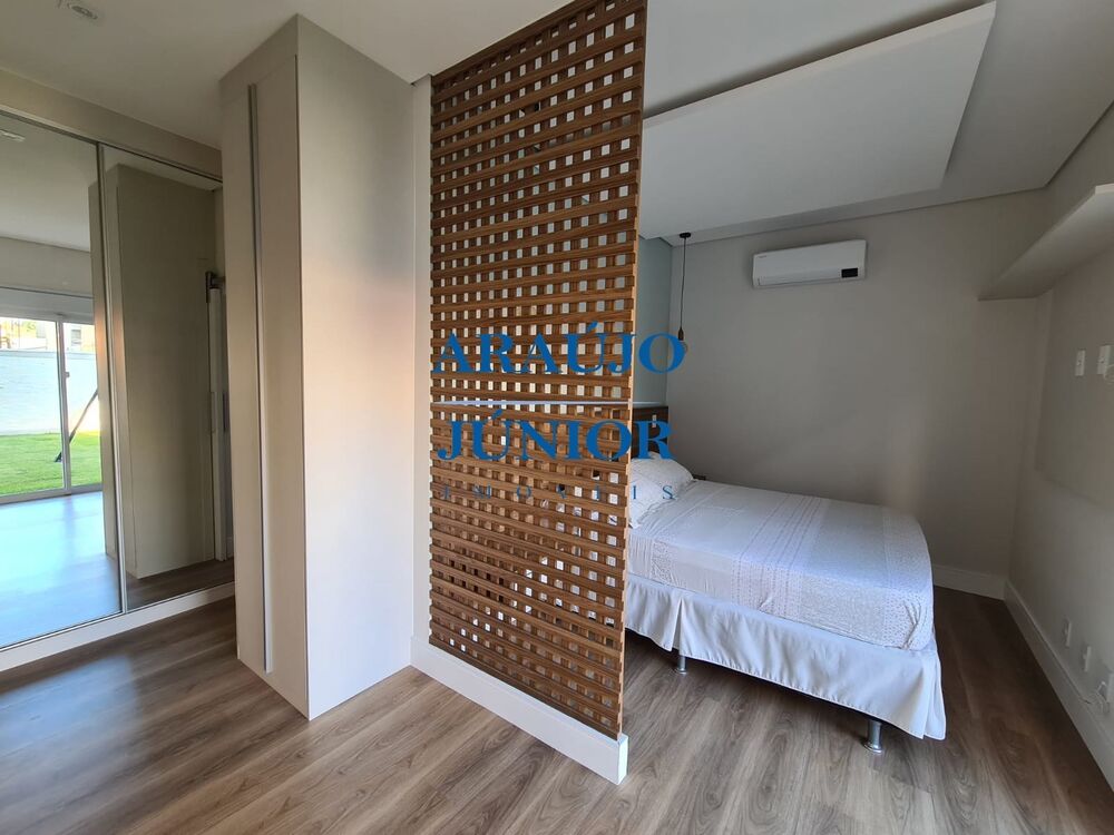 Casa, 3 quartos, 220 m² - Foto 1