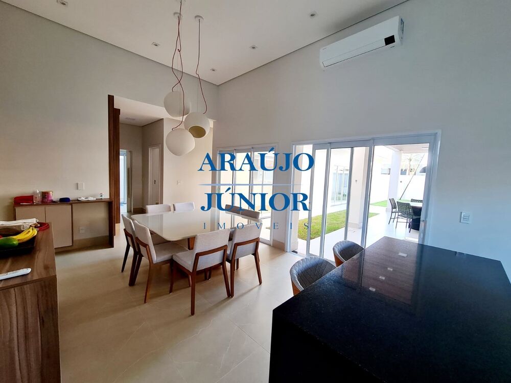Casa, 3 quartos, 220 m² - Foto 2