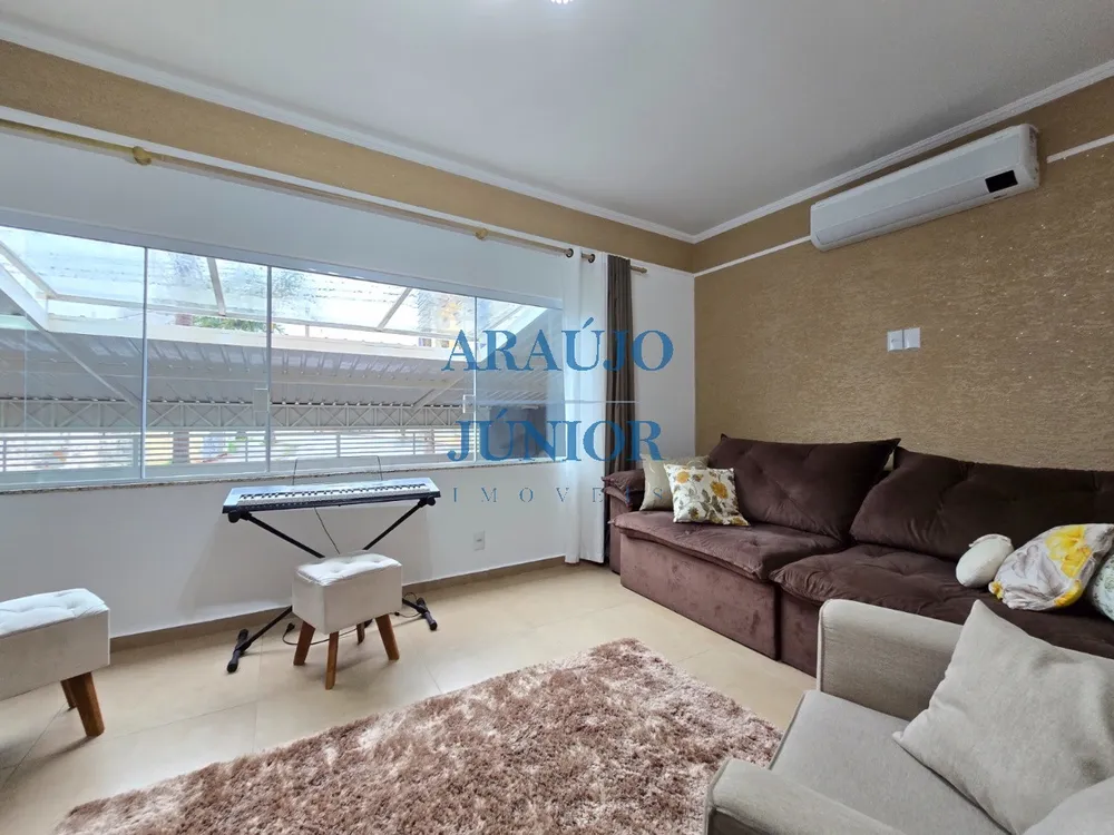 Casa, 5 quartos, 250 m² - Foto 1