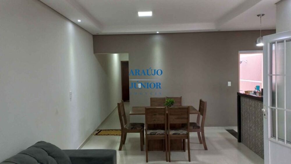 Casa à venda com 2 quartos, 120m² - Foto 4