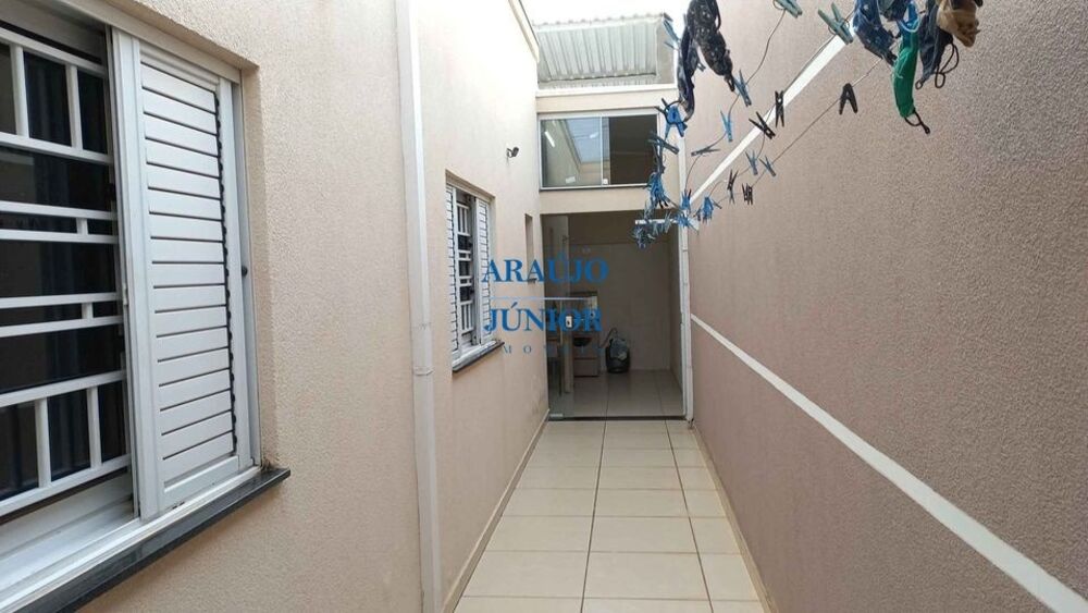 Casa à venda com 2 quartos, 120m² - Foto 8
