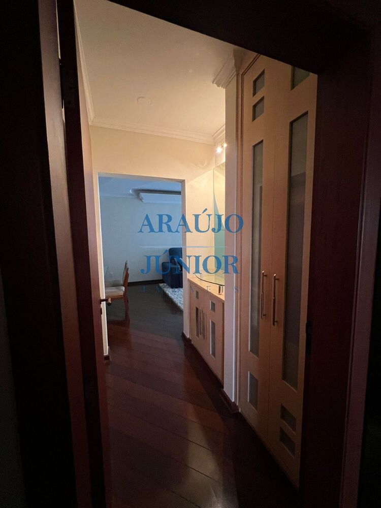 Apartamento à venda com 3 quartos, 120m² - Foto 2