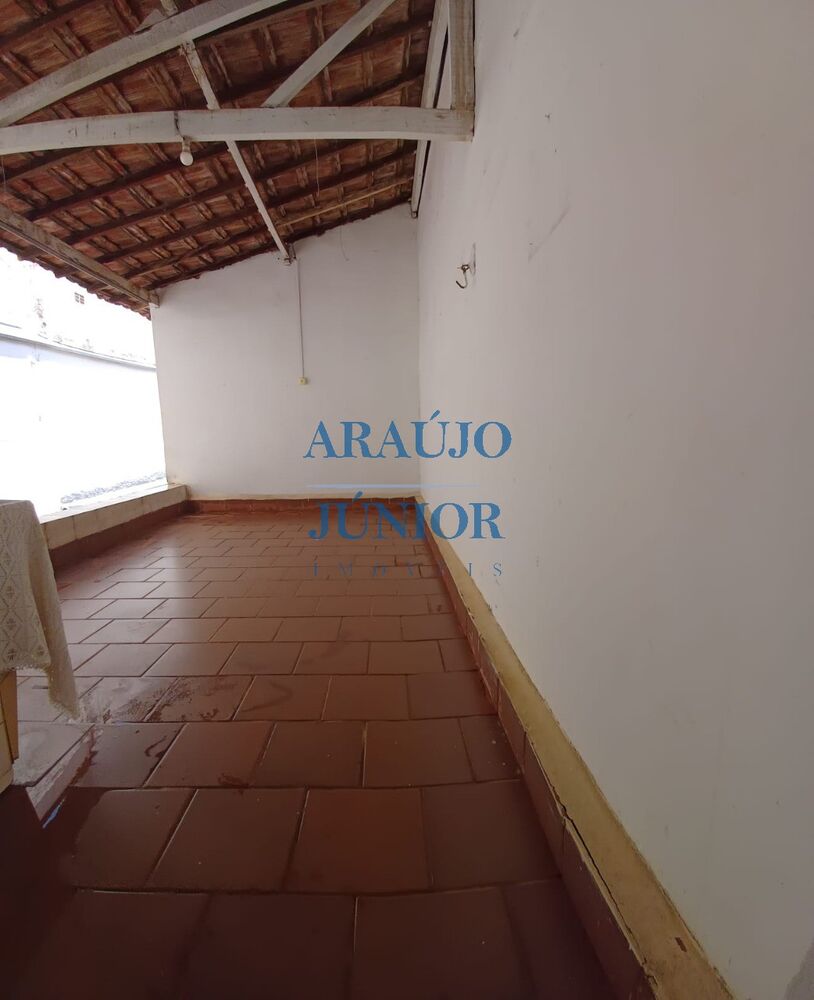 Casa à venda com 3 quartos, 157m² - Foto 11