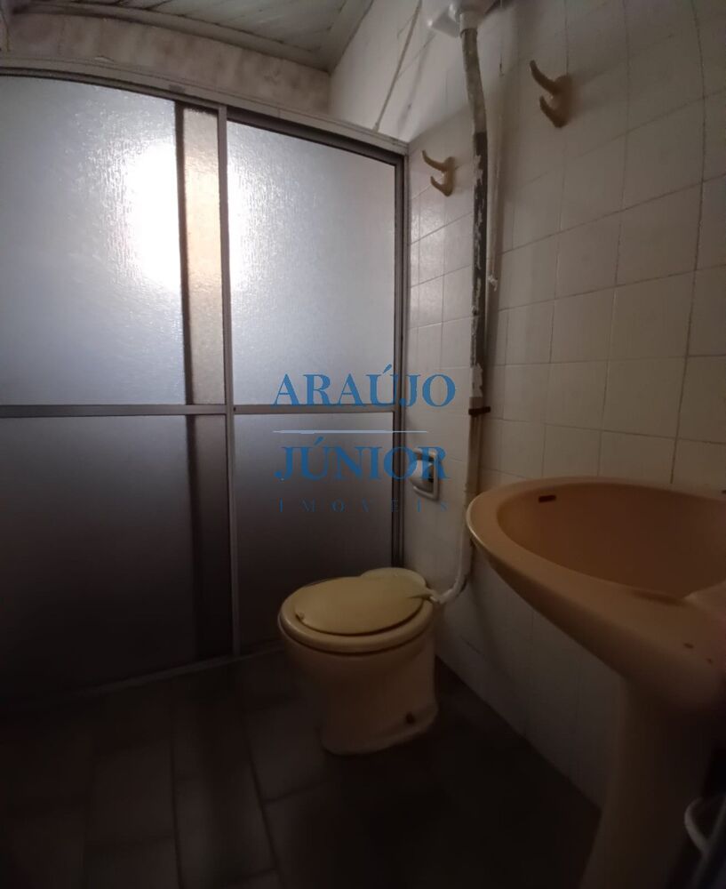 Casa à venda com 3 quartos, 157m² - Foto 3