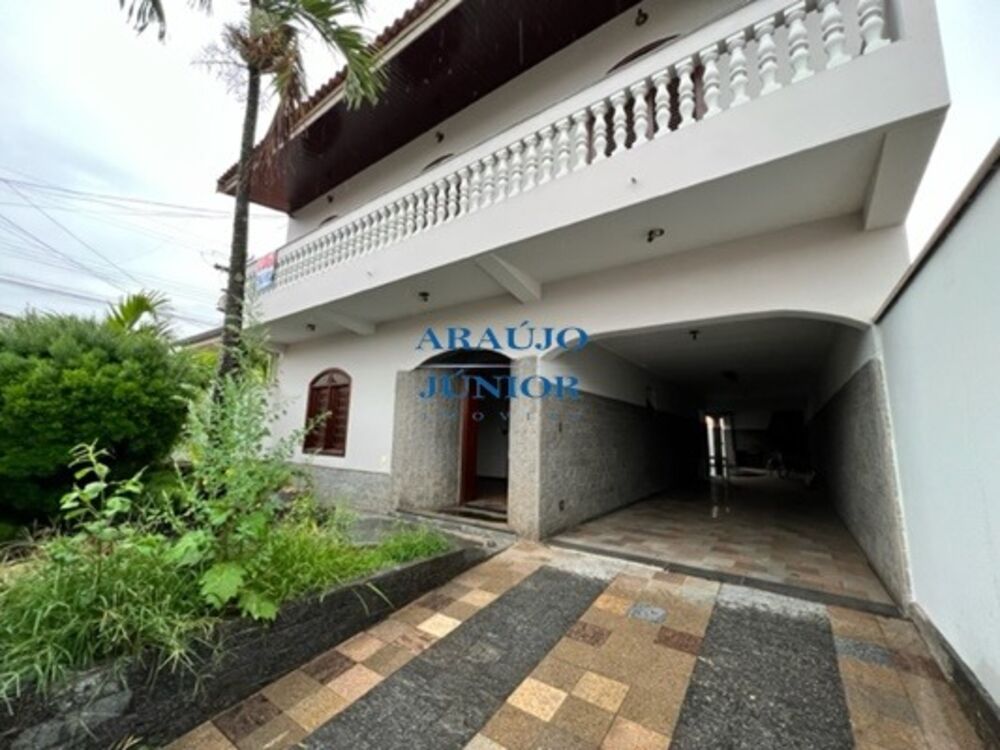 Casa, 3 quartos, 300 m² - Foto 1