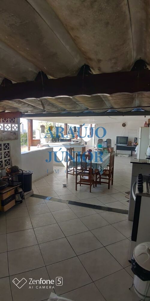 Casa, 3 quartos, 240 m² - Foto 1