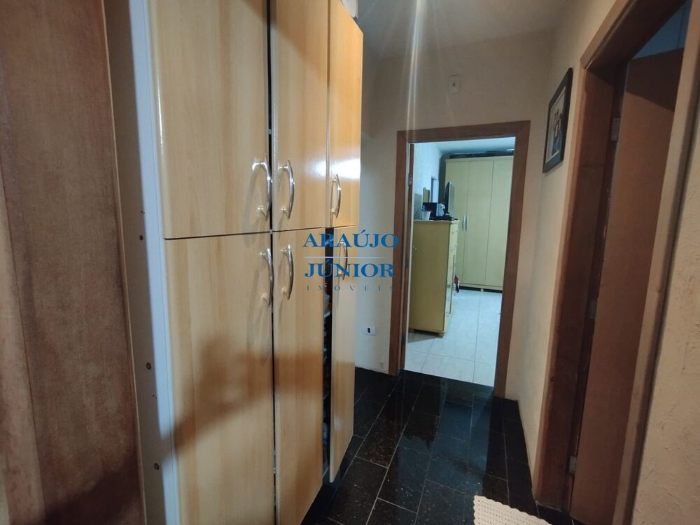 Casa, 3 quartos, 198 m² - Foto 3