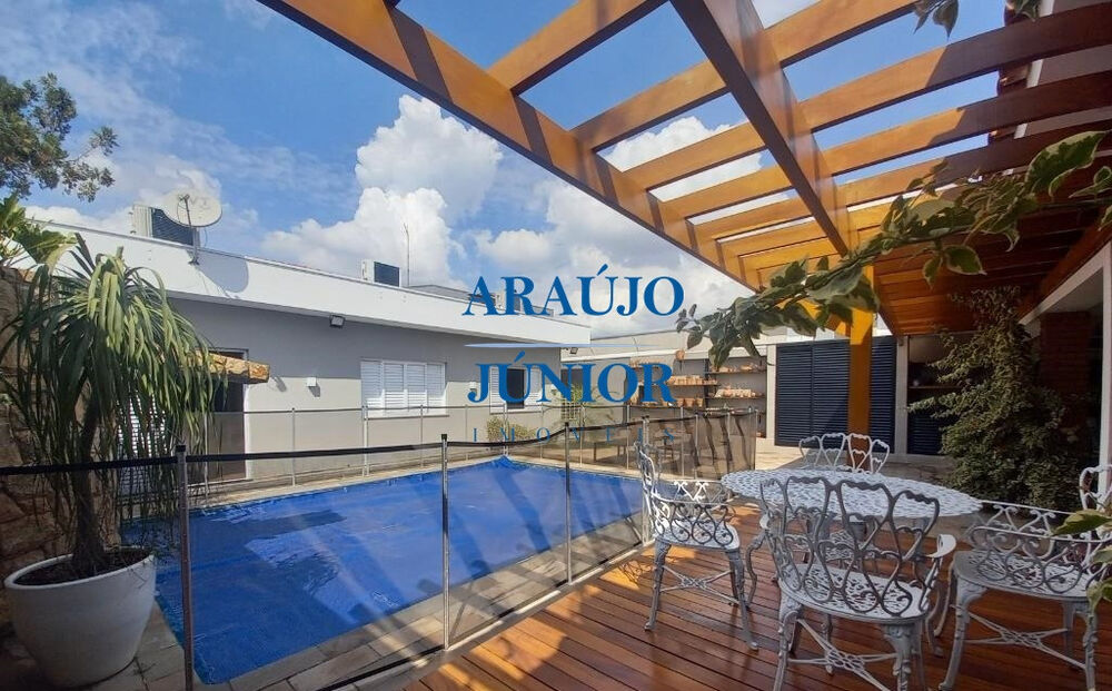 Casa, 3 quartos, 257 m² - Foto 1