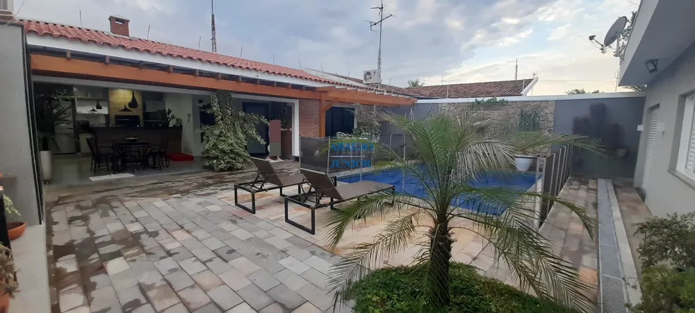 Casa, 3 quartos, 257 m² - Foto 15