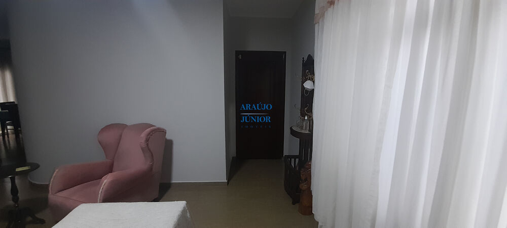 Casa, 3 quartos, 257 m² - Foto 4