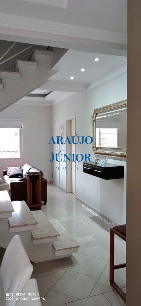 Casa à venda com 3 quartos, 108m² - Foto 4