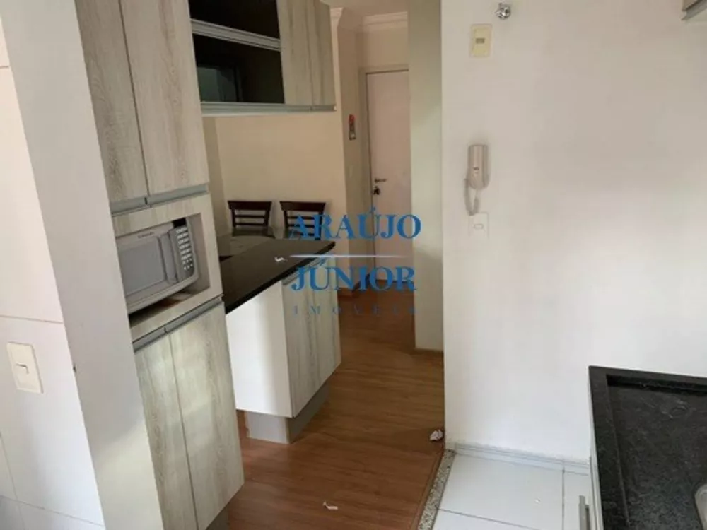 Apartamento à venda com 3 quartos, 70m² - Foto 4