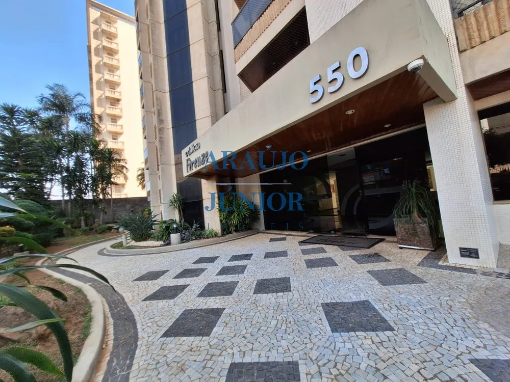 Apartamento, 3 quartos, 290 m² - Foto 2