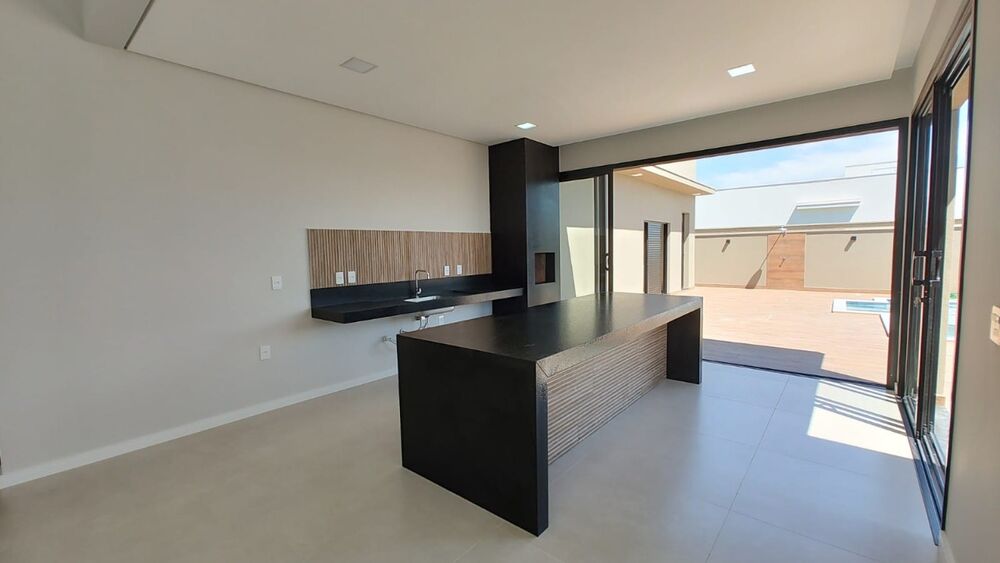Casa à venda com 3 quartos, 226m² - Foto 8
