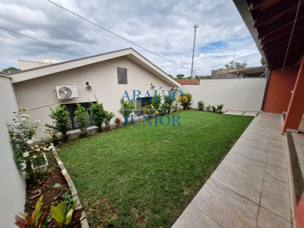 Casa, 3 quartos, 220 m² - Foto 1