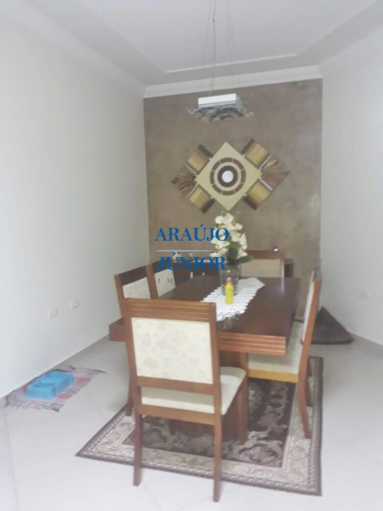 Casa, 3 quartos, 174 m² - Foto 1