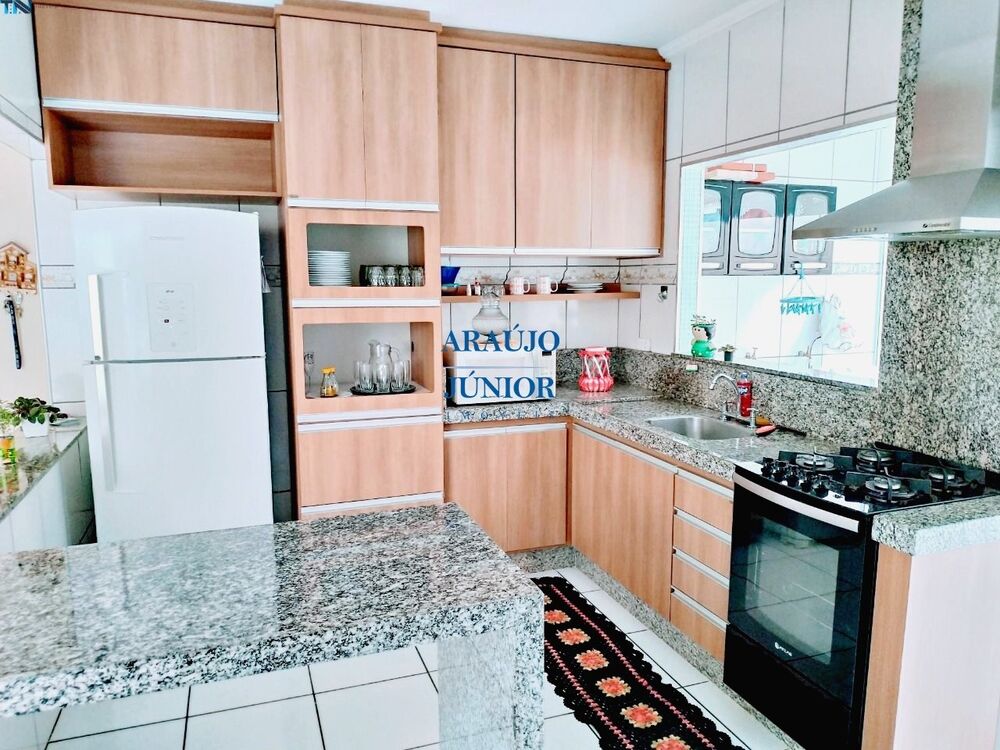 Casa, 3 quartos, 150 m² - Foto 1