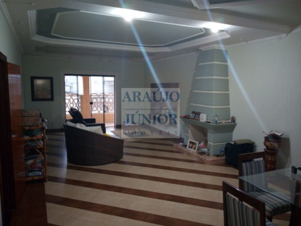 Casa, 3 quartos, 333 m² - Foto 1