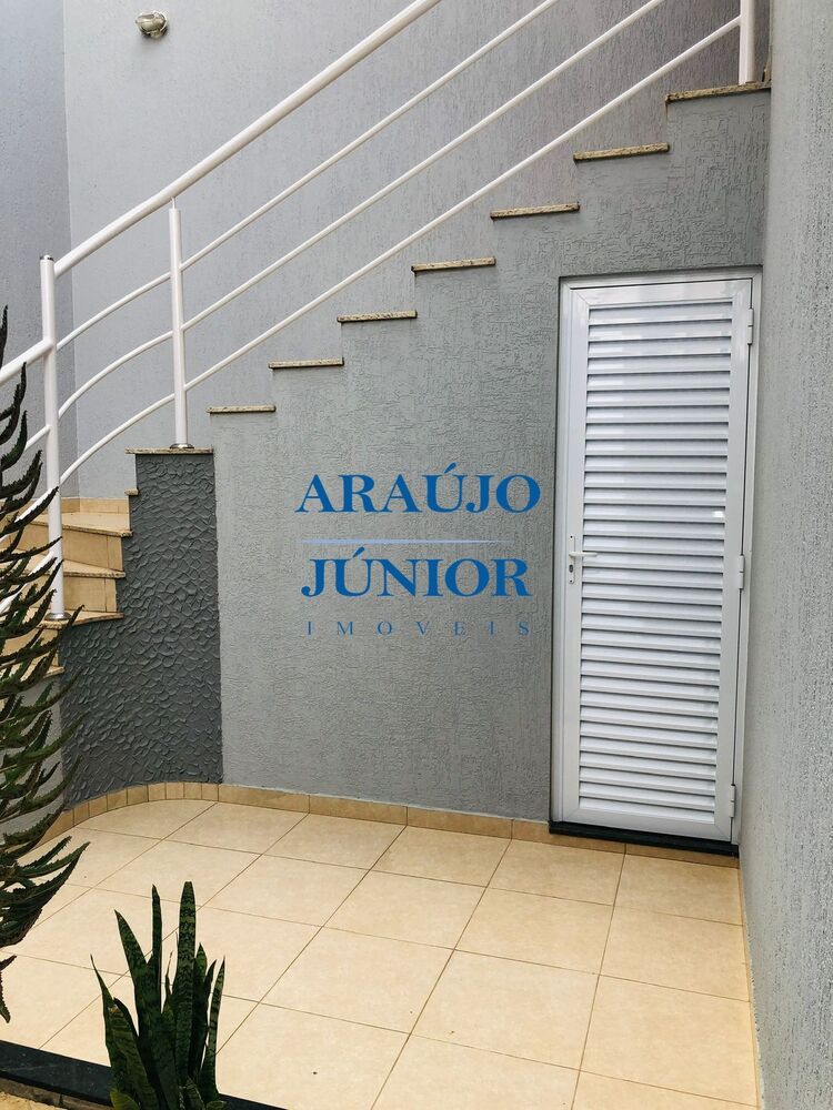 Casa à venda com 4 quartos, 235m² - Foto 3