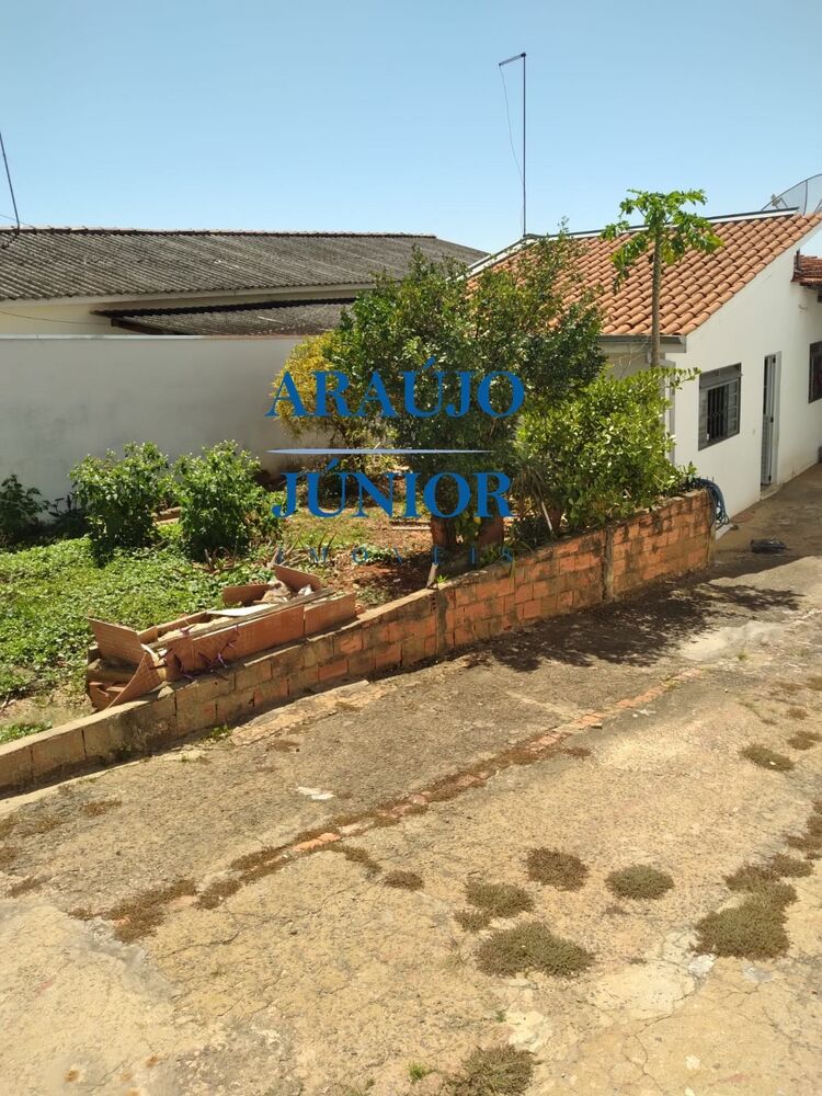 Casa à venda com 2 quartos, 45m² - Foto 8