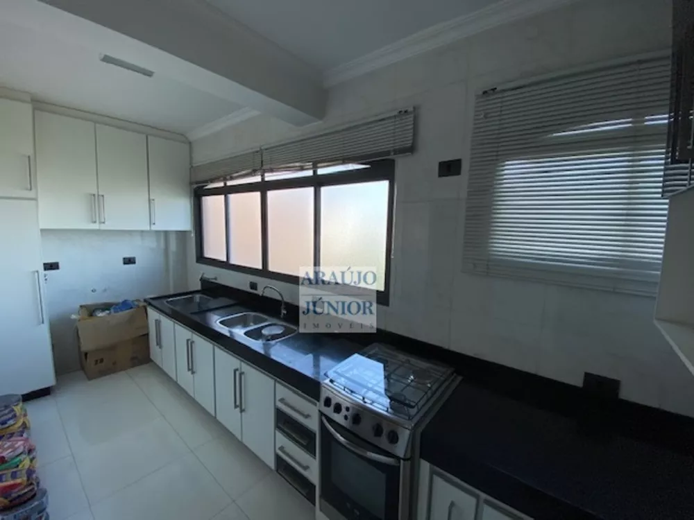 Cobertura, 3 quartos, 250 m² - Foto 4