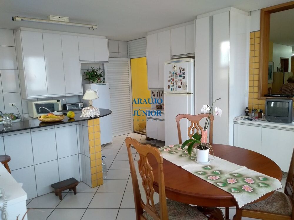 Casa, 2 quartos, 240 m² - Foto 16