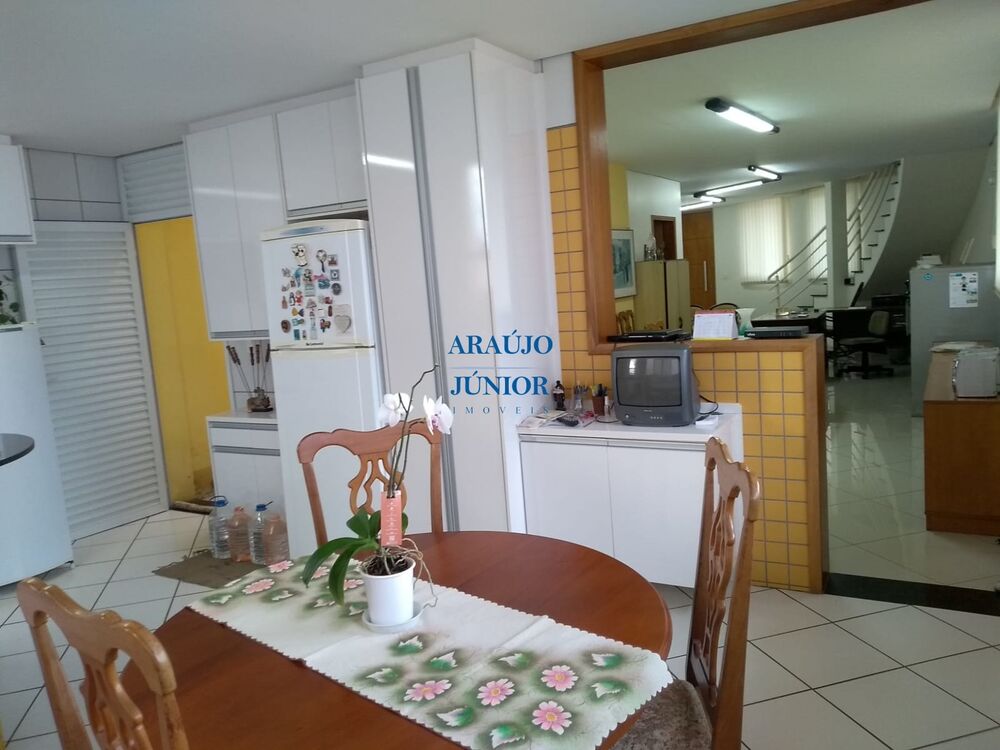 Casa, 2 quartos, 240 m² - Foto 18