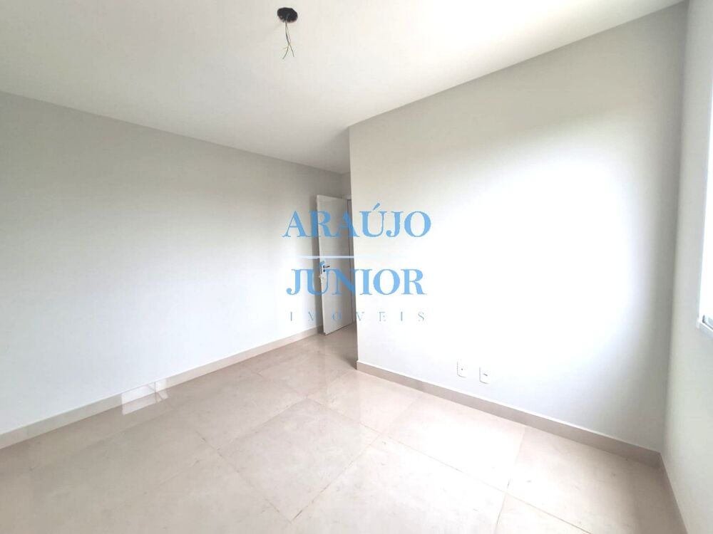 Apartamento para alugar com 2 quartos, 65m² - Foto 13