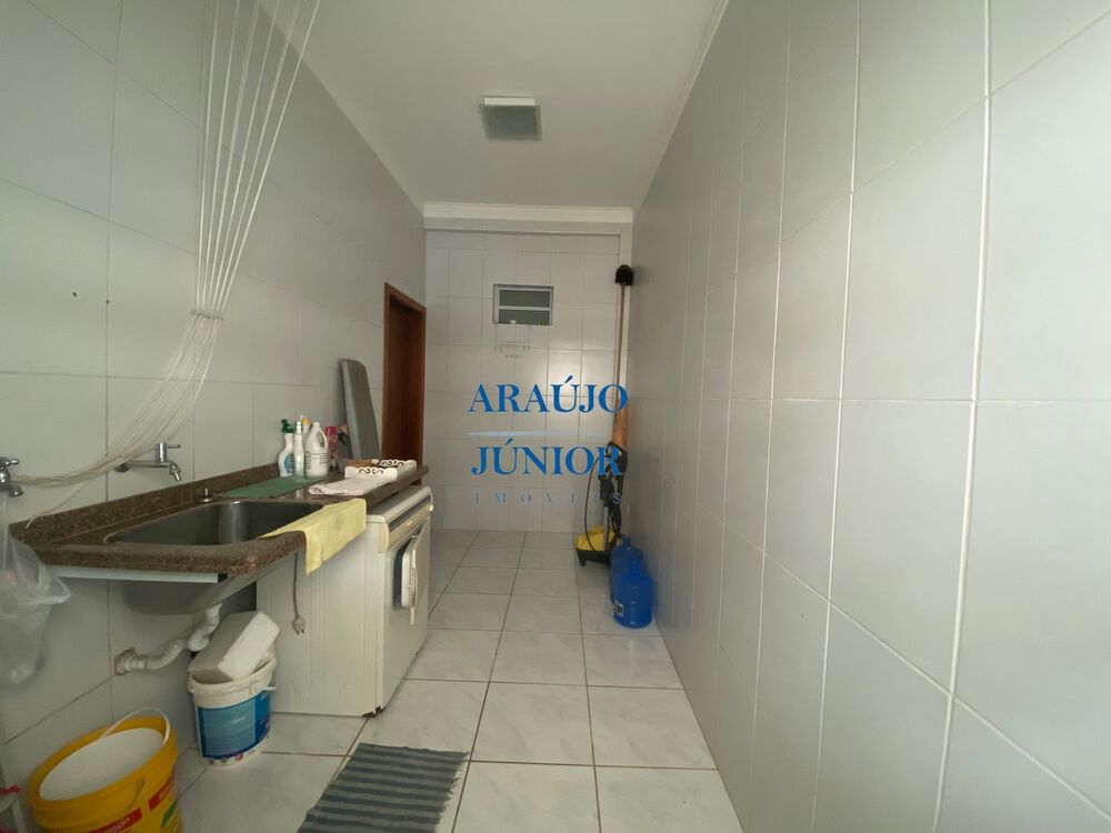 Casa à venda com 5 quartos, 726m² - Foto 7