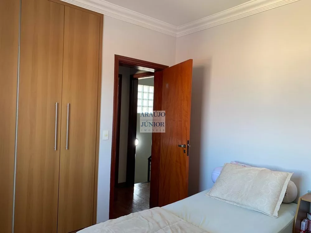 Casa, 3 quartos, 249 m² - Foto 17