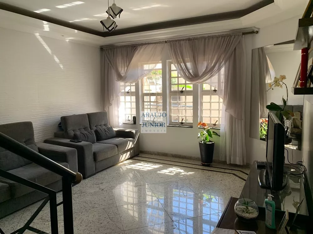 Casa, 3 quartos, 249 m² - Foto 3