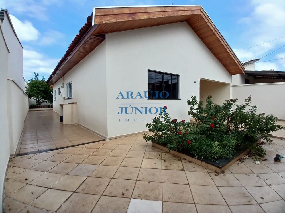 Casa, 3 quartos, 320 m² - Foto 1