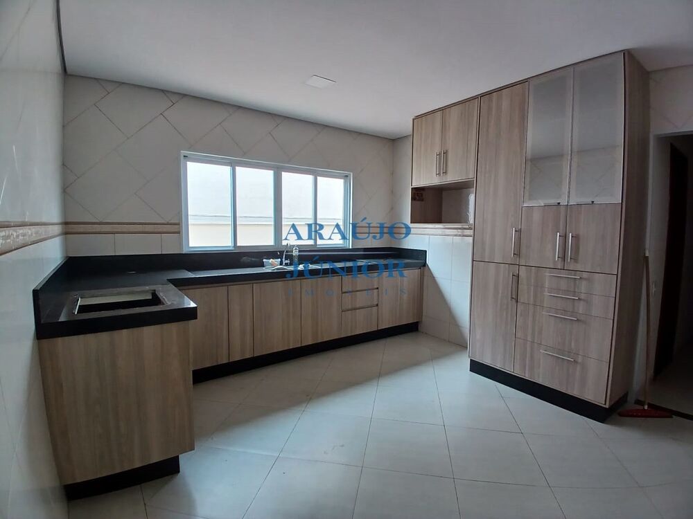 Casa, 3 quartos, 320 m² - Foto 2