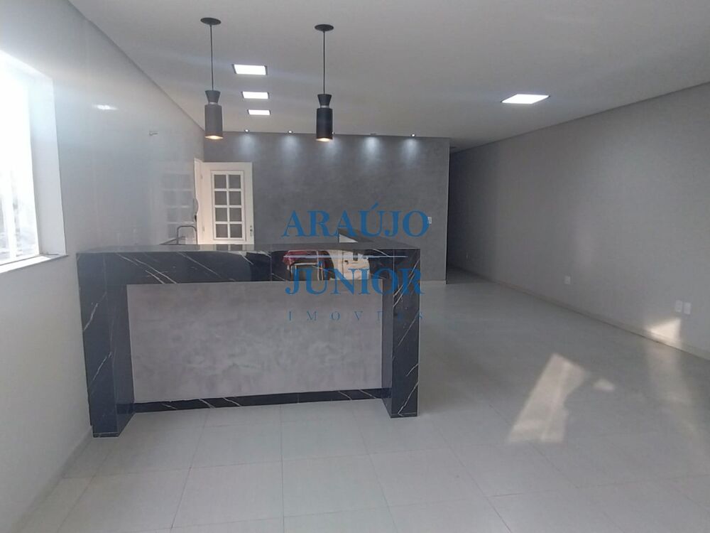 Casa à venda com 3 quartos, 140m² - Foto 4