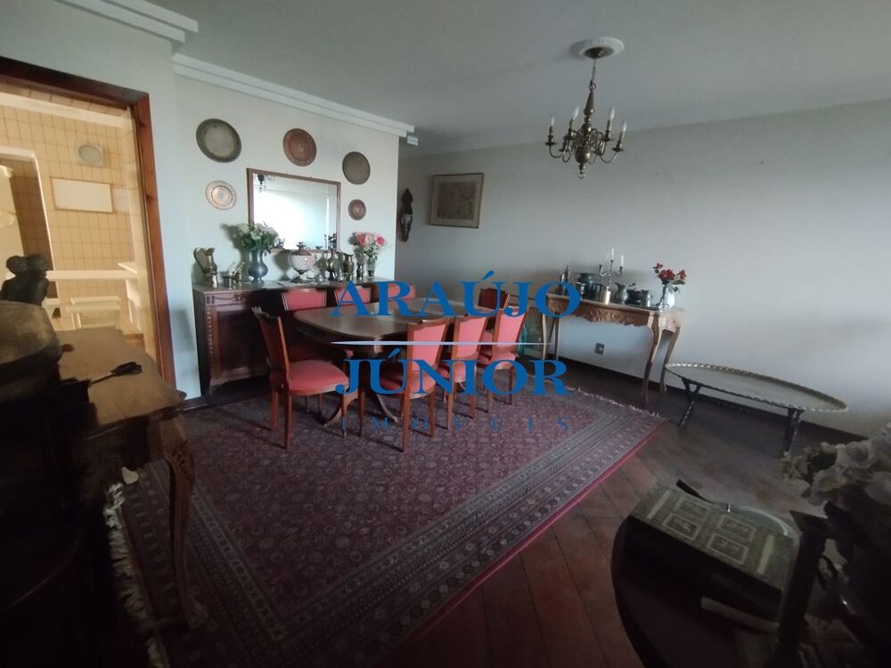 Apartamento à venda com 3 quartos, 190m² - Foto 8