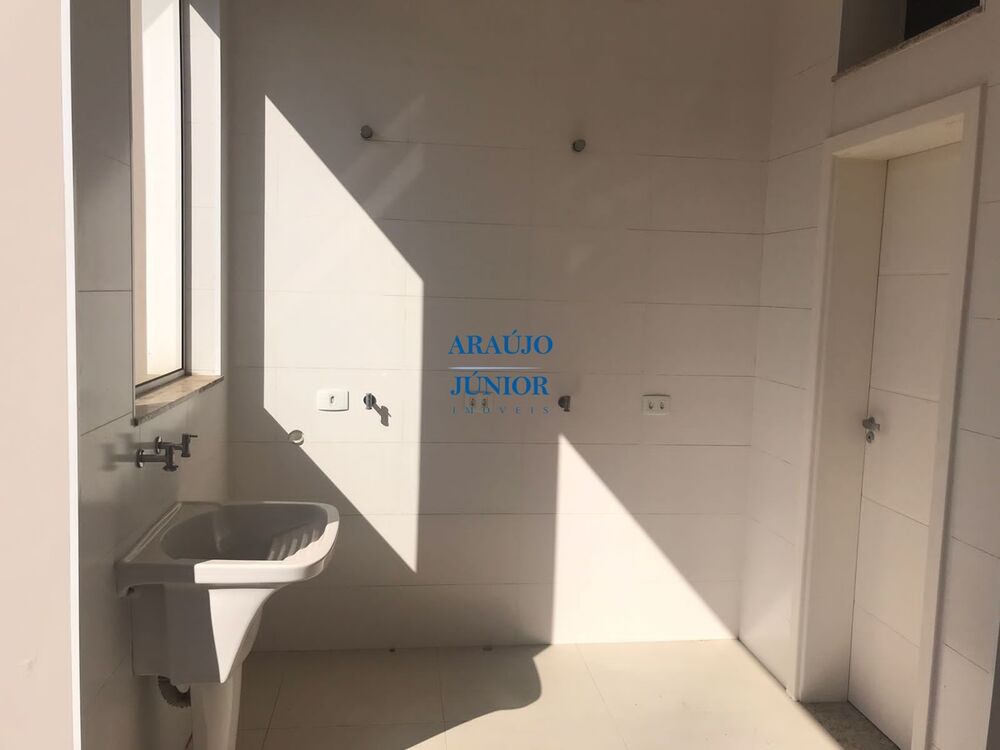 Casa à venda com 3 quartos, 189m² - Foto 26
