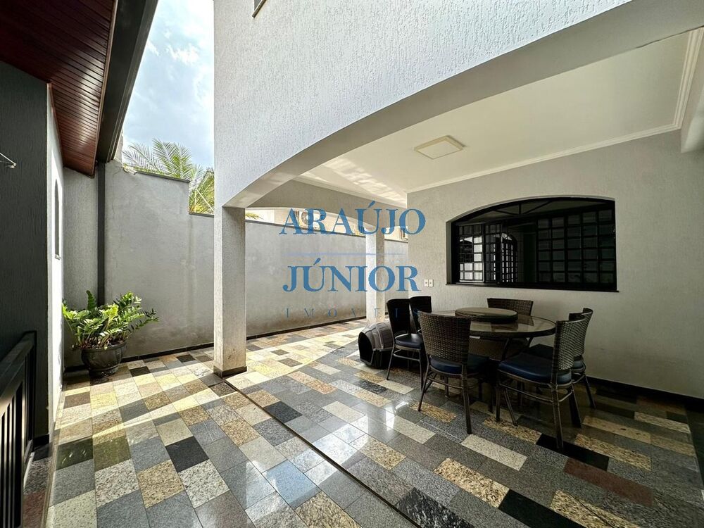 Casa, 3 quartos, 263 m² - Foto 6