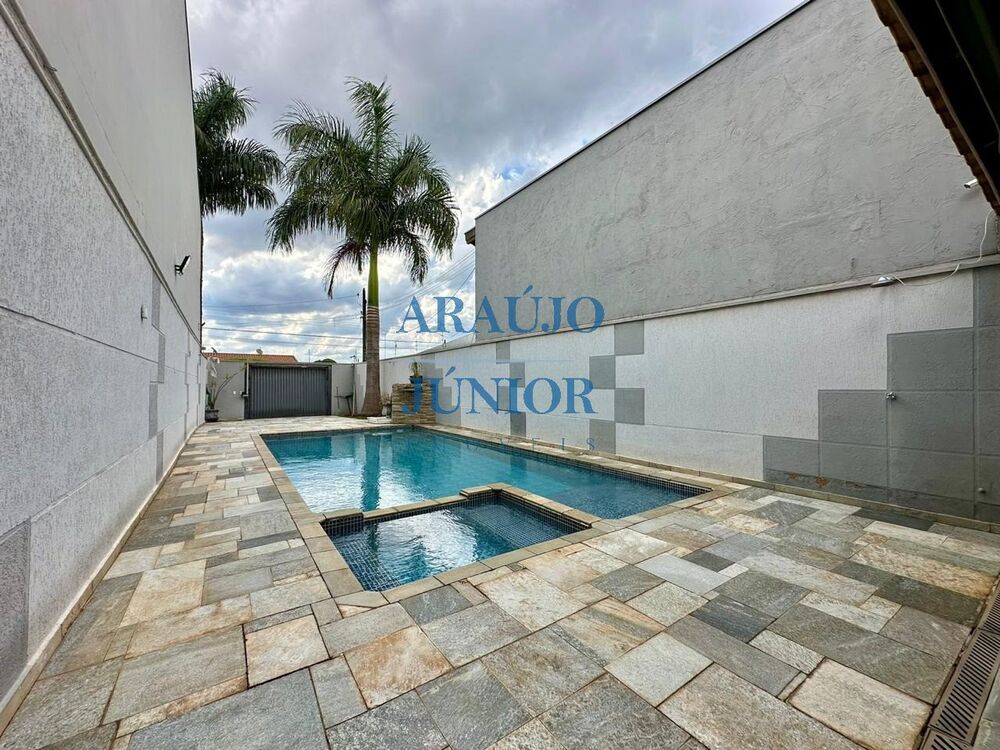 Casa, 3 quartos, 263 m² - Foto 4