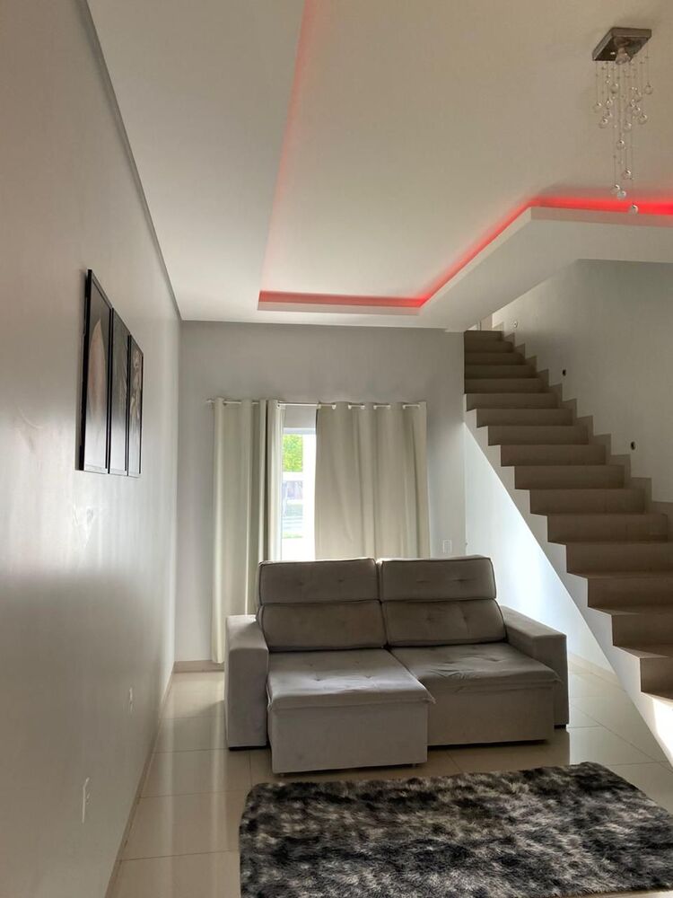 Casa, 4 quartos, 220 m² - Foto 1